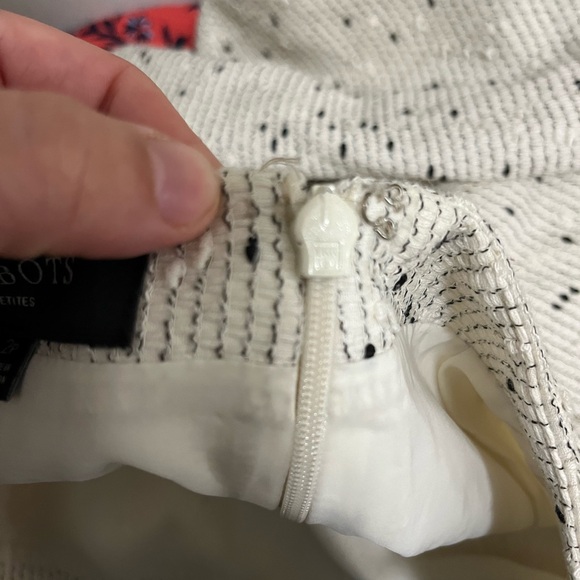 🔥3/$15🔥 Talbots Pencil Skirt - Picture 5 of 5